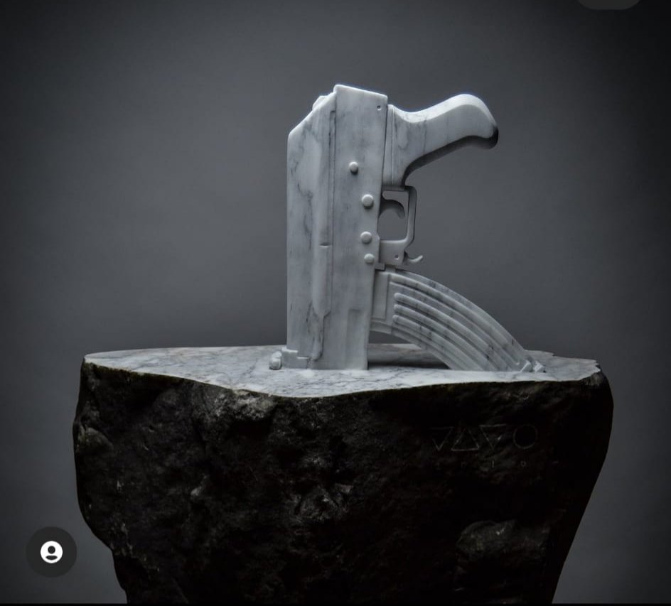 Francesco De Molfetta AKA DEMO (@francescodemo) on Twitter photo <a href="/francescodemo/">Francesco De Molfetta AKA DEMO</a> DEMO, 2006 vs
JAGO ,2022 .
#gun #machinegun #sculpture #art #popculture #swordinthestone #war #beretta #uzi #marble #cement #museum #exhibition #clone #similarity #contemporaryart #jago #inclusion <a href="/francescodemo/">Francesco De Molfetta AKA DEMO</a> DEMO, 2006 vs
JAGO ,2022 .
#gun #machinegun #sculpture #art #popculture #swordinthestone #war #beretta #uzi #marble #cement #museum #exhibition #clone #similarity #contemporaryart #jago #inclusion