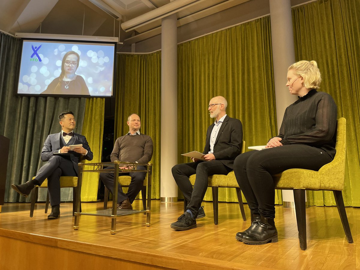 Panelsamtale med Anette Remme <a href="/FFOtweet/">FFO - Funksjonshemmedes fellesorganisasjon</a>, Yngve Thomas Bliksrud, @SteinAreAksnes NKSD, og Siri Espe <a href="/Ungefunk/">Unge funksjonshemmede</a> om internasjonale nettverk (ERN). - Vi tar igjen, men har fortsatt en vei å gå før vi er på høyde med andre nordiske land i ERN-samarbeidet, sier Aksnes.