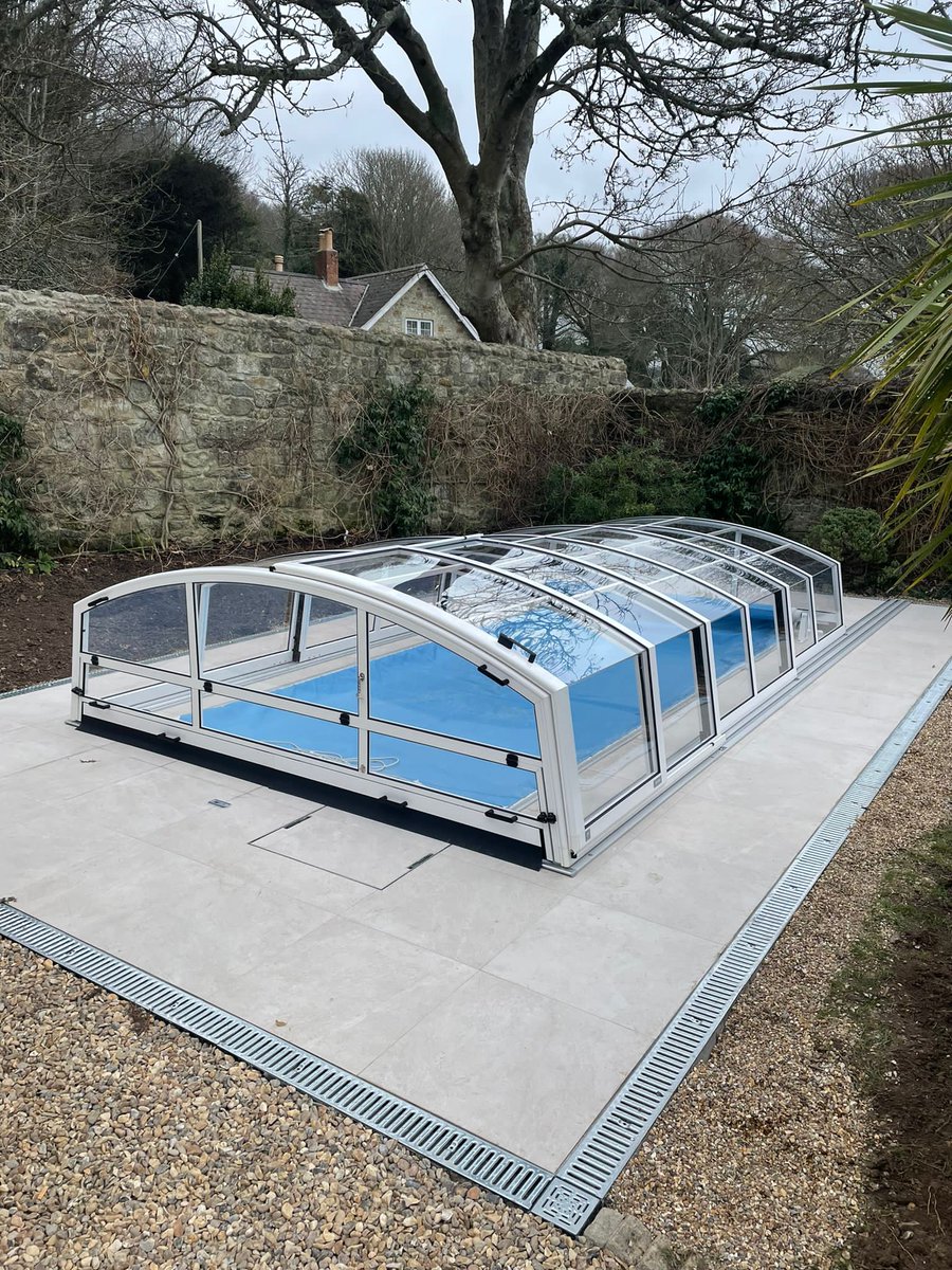 AlukovUK's tweet photo. Imperia Neo swim-spa enclosure installed on beautiful Isle of Wight.
Such a treat for our factory installation crew to be able to enjoy  cup of tea ☕️ and lunch🍔 looking at the stunning views and surrounding😍🛳
https://t.co/NLBlb1MAuG https://t.co/WNmndzpIHu
