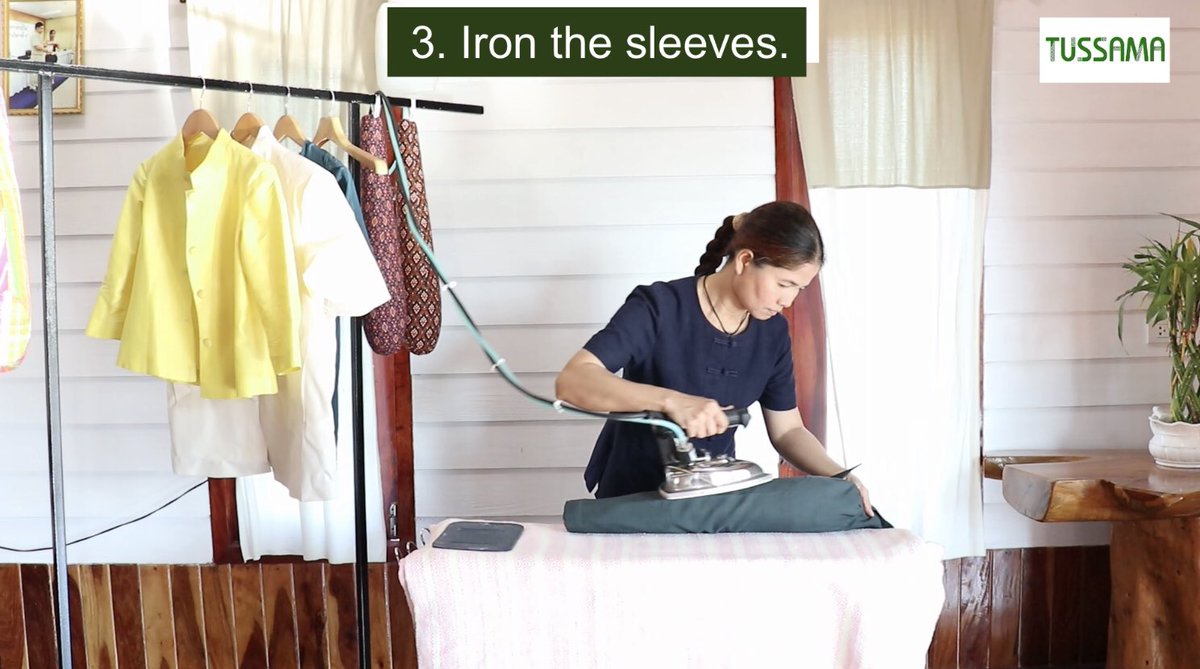 Chakriya_T's tweet photo. ✅Ironing Pillow 
Used for ironing sleeves and hard to reach areas.
https://t.co/cIjlQfTB98 https://t.co/IzCzpkNlcn