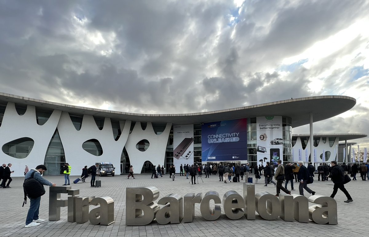 CheskisD's tweet photo. #MWC22 starts today!
Contact @Lumentum to meet in Barcelona.

#MWC2022 #Barcelona https://t.co/62YwXPnaTT