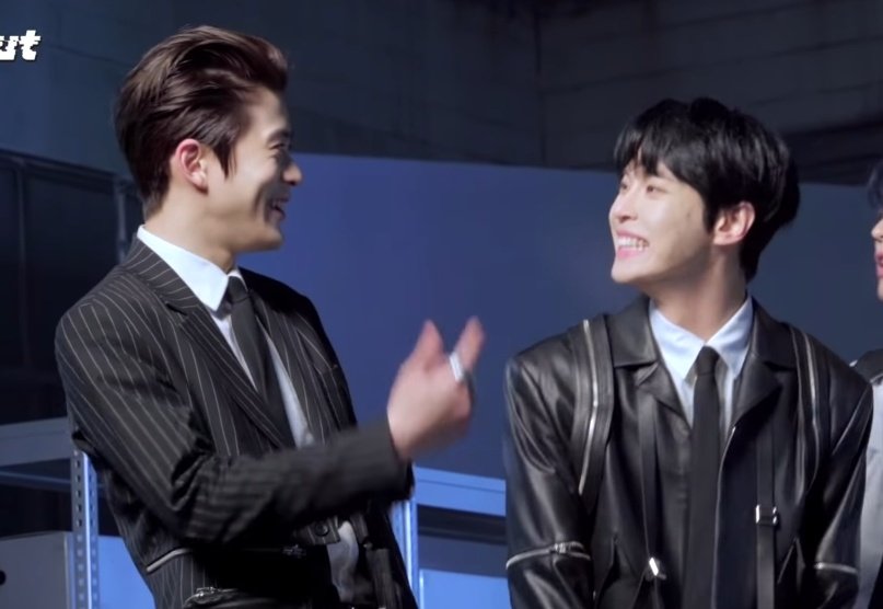 eliasjd114's tweet photo. I wonder what's funny there? 👀 #jaedo https://t.co/7xquNzu3xA