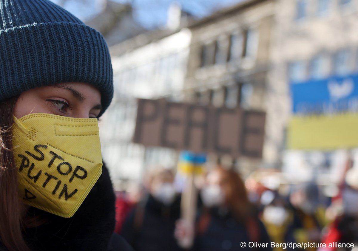 DW Politics tweet media