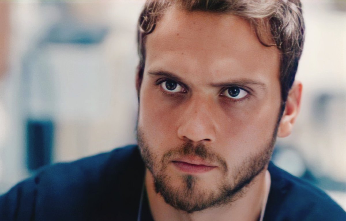 My outstanding Boy 💫

#ArasBulutIynemli