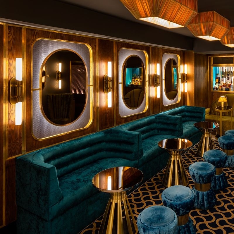 When you look good and the mirror knows it too...