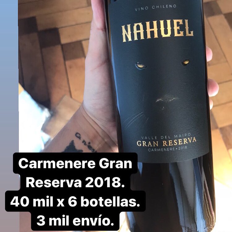 Hola a todos. Se acuerdan cuando me caí en la calle y me quebré la nariz además de otras cosas? Bueno, la clínica me demandó porque aún no pago 😓.

Así que aún me quedan cajas de vinos por si el presupuesto les deja disfrutar.
Porfa les ruego compartir el twitt 🙌🏼🙏🏼