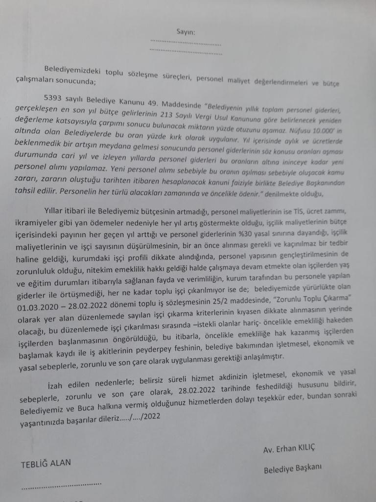 BucaMagduru's tweet photo. @herkesicinCHP @kilicdarogluk @Seyit_TORUN  @kanibekochp @eczozgurozel 
Hep beraber iktidara bu şekilde mi yürüyeceğiz? Her yıl şubat ayında işten çıkarılma tebliği alarak mı işçi haklarını koruyacak partimiz. Savaş, ekonomi, pandemi bunlarla uğraşırken bir de https://t.co/HKJ0Xo4lXk
