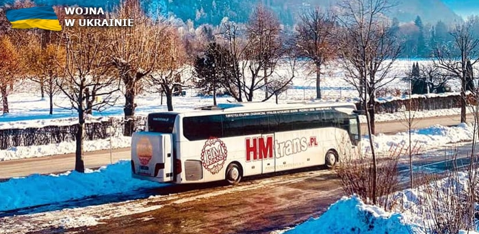 rdcpolskieradio's tweet photo. #Autokary z Płońska czekają na sygnał by przywieść za darmo uchodźców z granicy. Swoje usługi zaoferował Marcin Stasiak z firmy transportowej HM TRANS w Płońsku
Więcej: https://t.co/qyaKMxHtc7 #uchodźcy #Ukraińcy #Płońsk https://t.co/dql122r2Mc