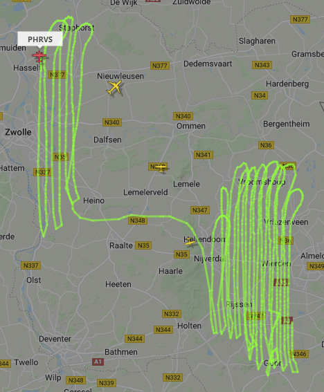 At_Geo's tweet image. Stralend weer ☀️, perfect voor het vliegen van de jaarlijkse luchtfoto's 📸 !

Nederland 🇳🇱
flightradar24.com/PHRVS/2af826e2
Slagboom &amp;amp; Peeters Aerial Photography @SlagboomPeeters 

Duitsland 🇩🇪flightradar24.com/DIDOS/2af82e66 
Hansa Luftbild @hansaluftbild