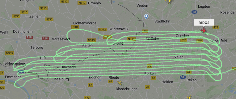 At_Geo's tweet image. Stralend weer ☀️, perfect voor het vliegen van de jaarlijkse luchtfoto's 📸 !

Nederland 🇳🇱
flightradar24.com/PHRVS/2af826e2
Slagboom &amp;amp; Peeters Aerial Photography @SlagboomPeeters 

Duitsland 🇩🇪flightradar24.com/DIDOS/2af82e66 
Hansa Luftbild @hansaluftbild