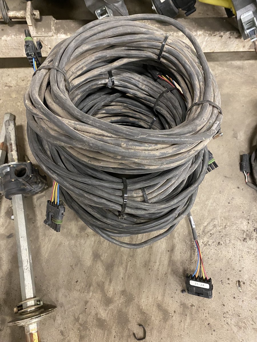 ticker4464's tweet photo. TruCount Clutches and mini hoppers for sale.  DM me for more details/price. https://t.co/o8G7vWd6j2