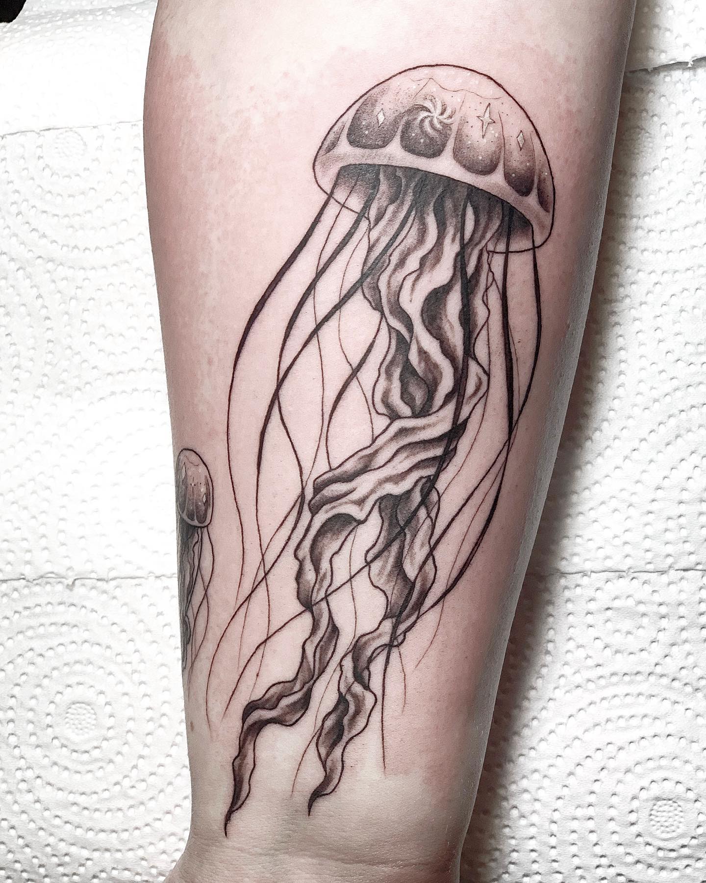 95 Astonishing Jellyfish Tattoo Ideas To Look Into Today
