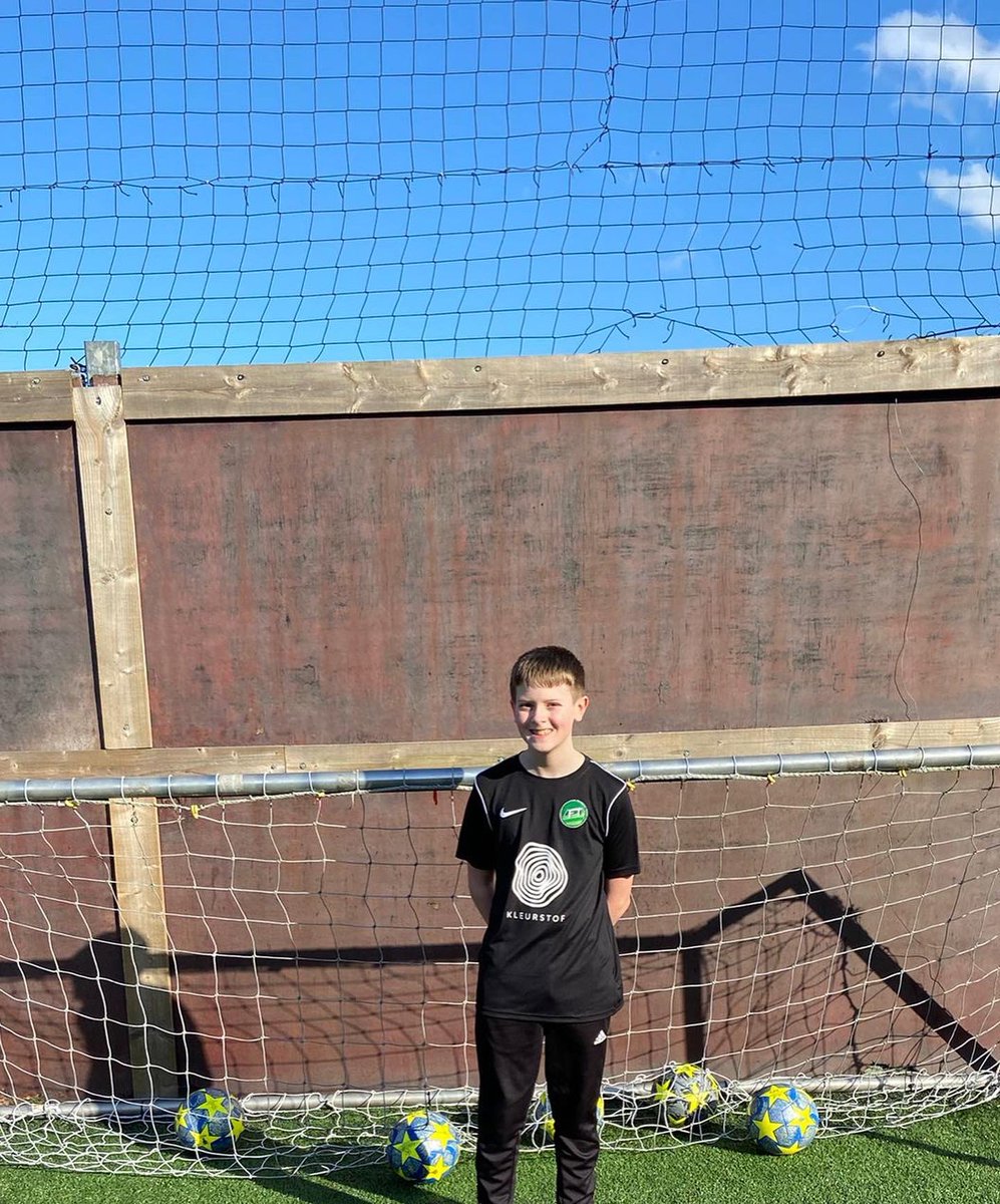 _FinishingTouch's tweet photo. After some horrendous weather the last few weeks, it’s been great to get some sessions back on in the last few days⚽️☀️

Solid work put in from everyone💪🏻😎 https://t.co/ioJmq7yQLK