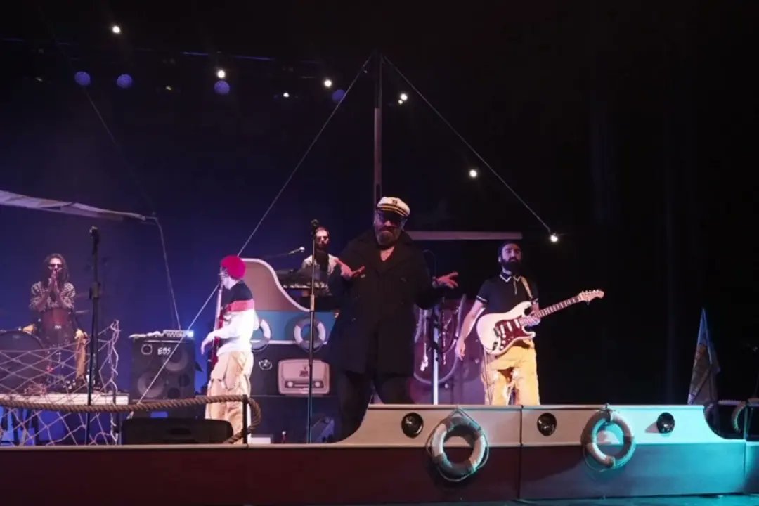 Carnavaltorello's tweet photo. Ahir vàrem poder gaudir, per fi, del concert de #reggaeperxics! Estem molt contents d'haver omplert el @Teatrecirvianum amb tots i totes vosaltres!
Amb l'alegria dels més menuts, Torelló ha recuperat l'#olordecarnaval
El proper dia 11 de març continuem amb La presentació 2022 https://t.co/C4wFHp94Ug