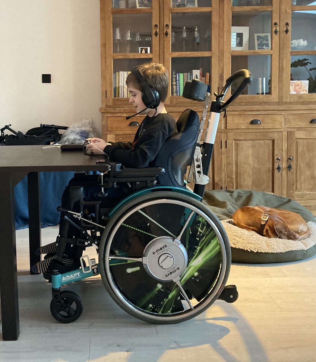 Klaartje Spijkers (@monacatira) on Twitter photo Een hele blije zoon met een nieuwe rolstoel! Deze keer duurde het nog geen 4 maanden, de vorige kostte 9 maanden. #duchenne <a href="/MedipointNL/">MedipointNL</a> bedankt! Fijne #zitorthese van #Perteon. #blijetweet #tevreden Een hele blije zoon met een nieuwe rolstoel! Deze keer duurde het nog geen 4 maanden, de vorige kostte 9 maanden. #duchenne <a href="/MedipointNL/">MedipointNL</a> bedankt! Fijne #zitorthese van #Perteon. #blijetweet #tevreden