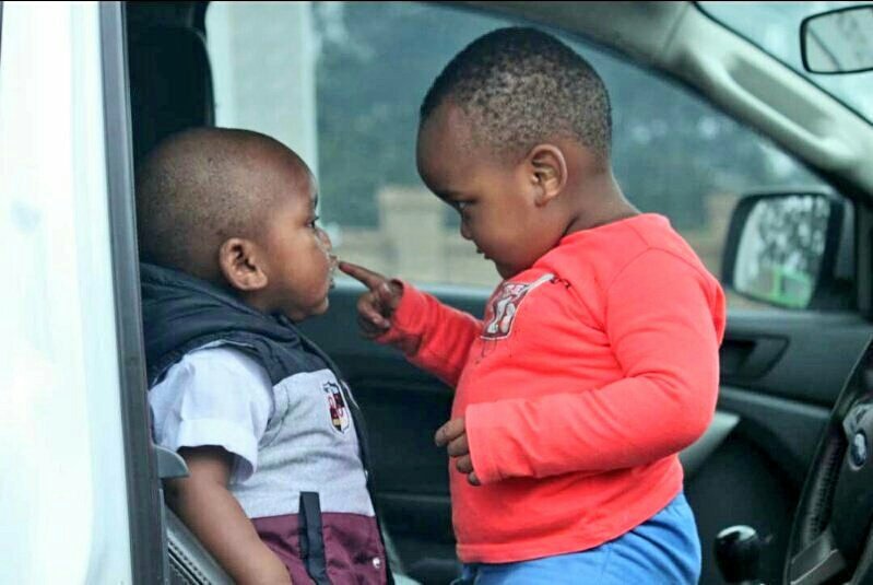 Vukani4711's tweet photo. @the_godmommy Sicela iVideo😂😂 https://t.co/dD1qkQG11L