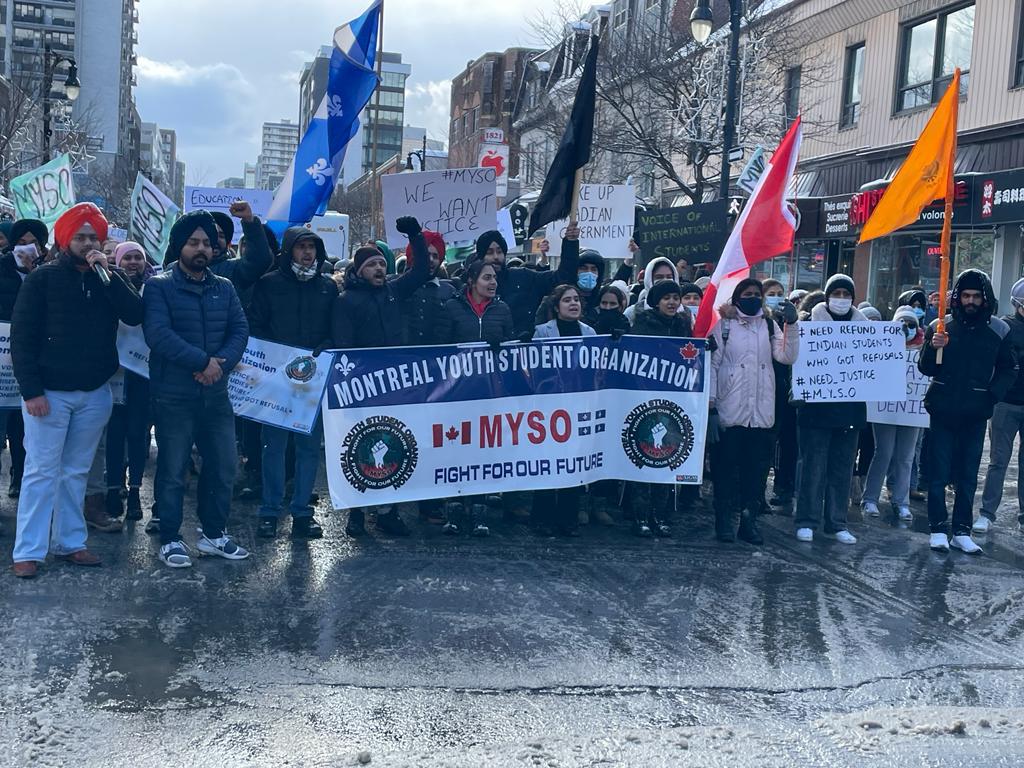 HSBawa_Official's tweet image. ਕੌਮਾਂਤਰੀ ਵਿਦਿਆਰਥੀਆਂ ਵੱਲੋਂ ਮੌਂਟਰੀਅਲ ਵਿਖੇ ਵਿਸ਼ਾਲ ਮਾਰਚ ਅਤੇ ਰੈਲੀ, ਯੂਕਰੇਨ ਜੰਗ ਵਿਰੋਧੀ ਮੁਜ਼ਾਹਰੇ ਵਿੱਚ ਸ਼ਾਮਲ ਹੋਏ ਵਿਦਿਆਰਥੀ   yespunjab.com/punjabi/?p=822…

#Canada #Montreal #IntStudents #Students #MontrealYouthStudentOrganization #Ukraine #Russia #RussiaUkraineWar #YesPunjab