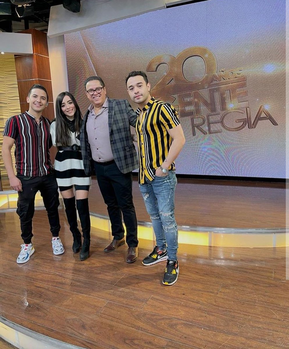 Acabastardes's tweet photo. Feliz por verlos nuevamente juntos! 🥰❤️

@HmGerardo @danylacaja @katyamtz @mario_bezares #Acabatelo #AcabateloEnEl6 #GenteRegia ✨ https://t.co/ot3Pu5Ujmz