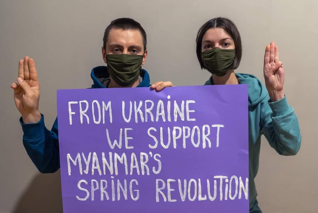 tweet4burma's tweet photo. Ukrainians had supported with us last year, May2 2021. They deserve the freedoom.
#WeStandWithUkraine https://t.co/ohV10ogKCg
