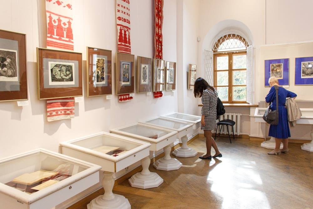 internetstine's tweet photo. thought Book Twitter would appreciate knowing about the Museum of Book &amp; Printing in Kyiv, which I visited in 2015. The door is covered in Glagolitic script (the earliest Slavic alphabet); the collections trace the development of Ukraine’s unique manuscript and print history. https://t.co/UL8cpnSoM0
