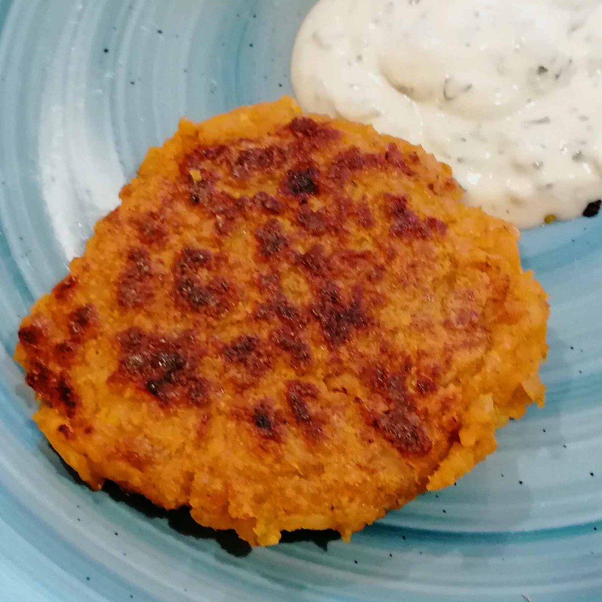 MikeKocht's tweet photo. #Laibchen - oder neutral: #Bratlinge - im #Twooking
#Vegetarisch / #Vegan aus #Kürbis (#Butternuss) und #Haferflocken
#Dip, #Senf oder #Soßen dazu wie es euch beliebt/schmeckt
TIPP: Mögen auch die ganz Kleinen! #OpaKocht
https://t.co/Rz15yN3gcA https://t.co/T2bF09rrsI