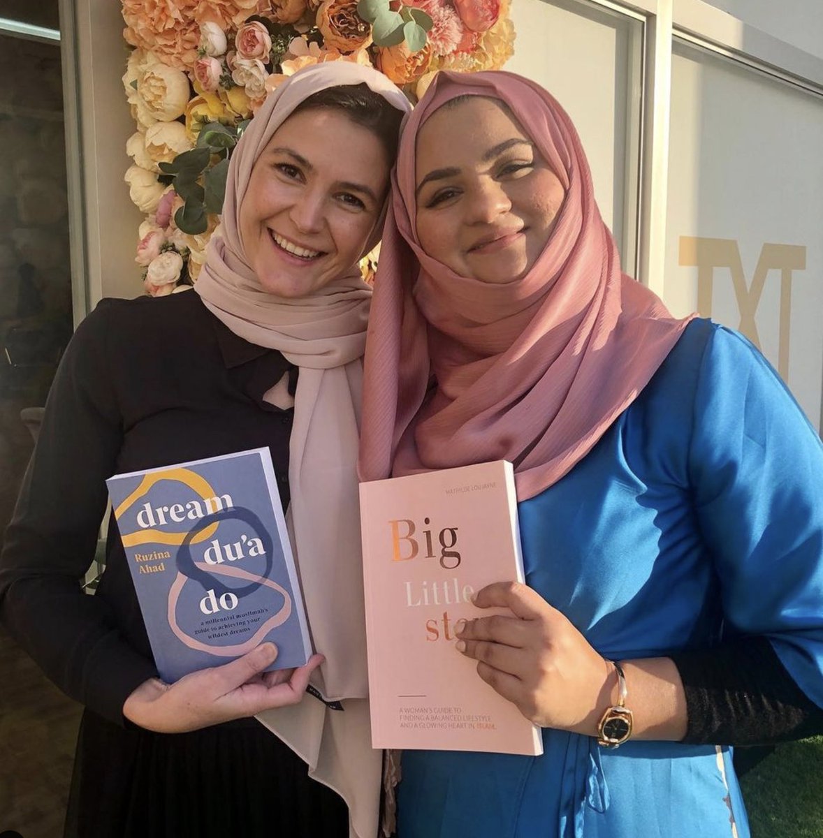 LoveBooksBallet's tweet photo. Great to see so many of our authors at the Emirates Literature Festival. Thanks so much for having us @EmiratesLitFest. 

@Fatima_bn @waleedshahphoto https://t.co/AV6lWaP4ur