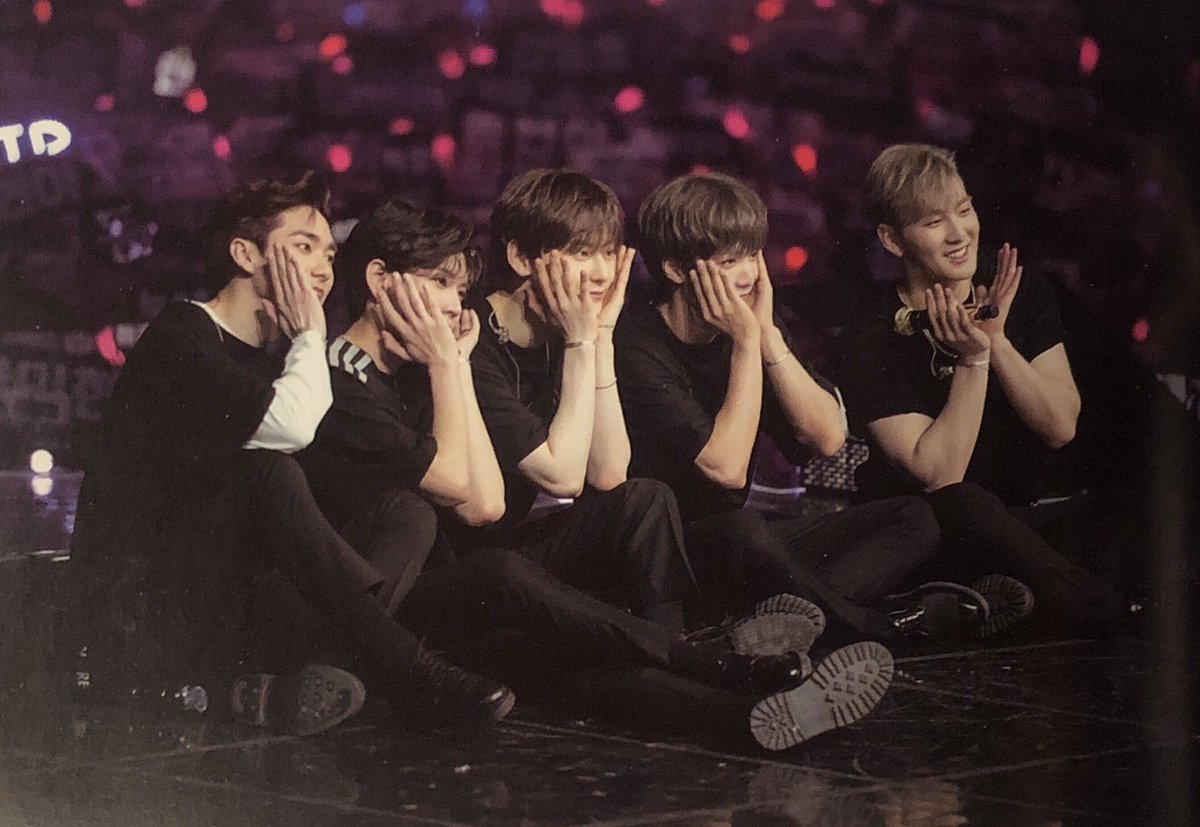 LOVE_CANVAS2012's tweet photo. 진짜 딱 오늘 자기전까지만 미워하고 서운해 할게
자고 일어나면 마치 꿈이었던 것 처럼 다시 5명 영원히 응원하고 사랑할게
가슴이 아리지 않고 눈물도 안흘리고 아무렇지 않게 덤덤해지려면 시간이 조금많이 필요하겠지만.. https://t.co/wkTeVNLIjG