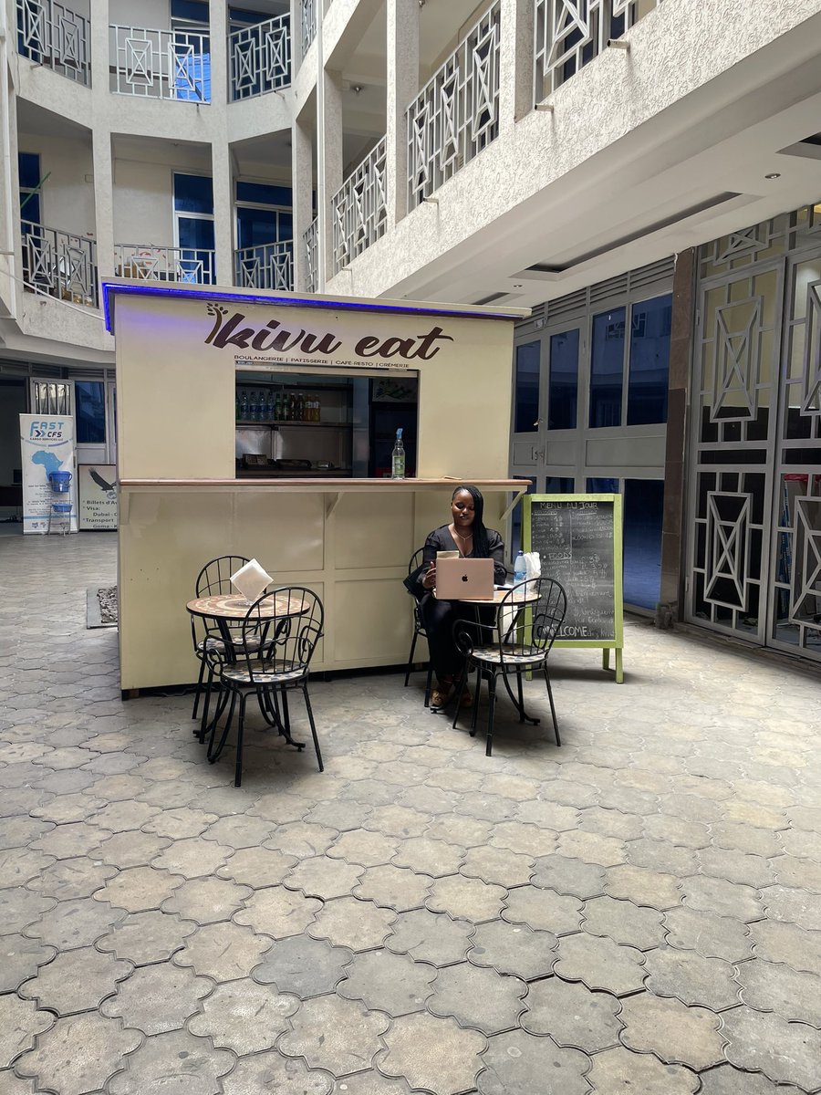 gloiremurhigisi's tweet photo. “Nous sommes ce que nous mangeons, ce que nous mangeons peut nous aider à être beaucoup plus que ce que nous sommes”
Alice May B

Les Boutiques @KivuEat sont déjà opérationnelles dans la ville de #GOMA https://t.co/F1TVF4kzM8