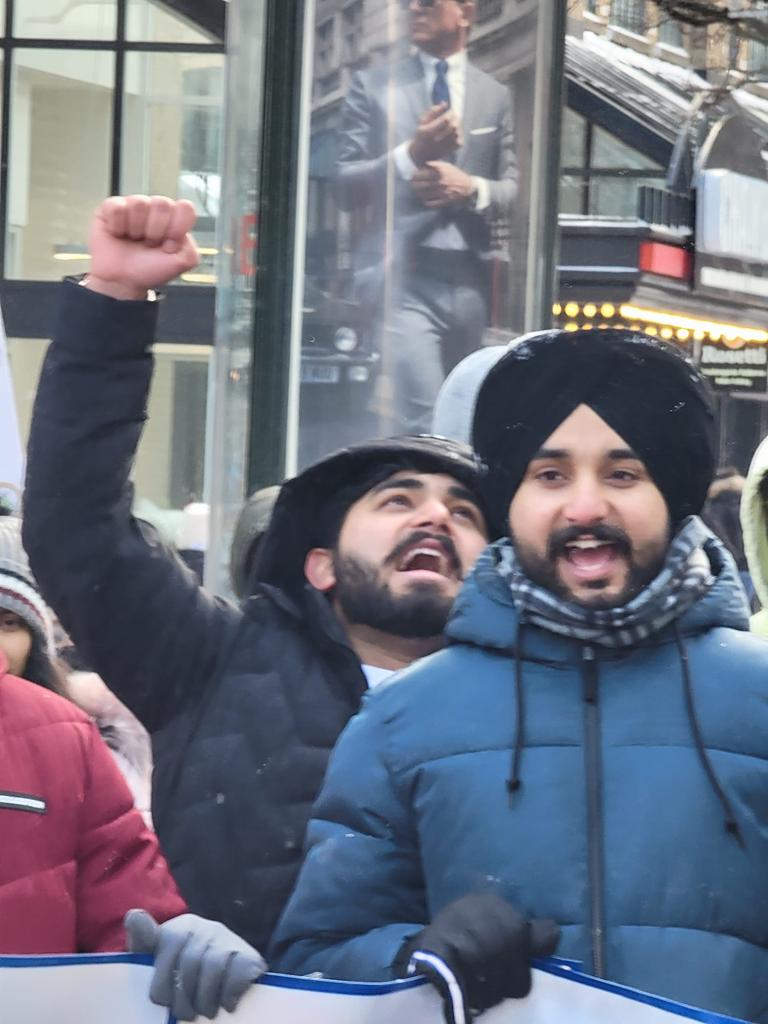 HSBawa_Official's tweet image. ਕੌਮਾਂਤਰੀ ਵਿਦਿਆਰਥੀਆਂ ਵੱਲੋਂ ਮੌਂਟਰੀਅਲ ਵਿਖੇ ਵਿਸ਼ਾਲ ਮਾਰਚ ਅਤੇ ਰੈਲੀ, ਯੂਕਰੇਨ ਜੰਗ ਵਿਰੋਧੀ ਮੁਜ਼ਾਹਰੇ ਵਿੱਚ ਸ਼ਾਮਲ ਹੋਏ ਵਿਦਿਆਰਥੀ   yespunjab.com/punjabi/?p=822…

#Canada #Montreal #IntStudents #Students #MontrealYouthStudentOrganization #Ukraine #Russia #RussiaUkraineWar #YesPunjab