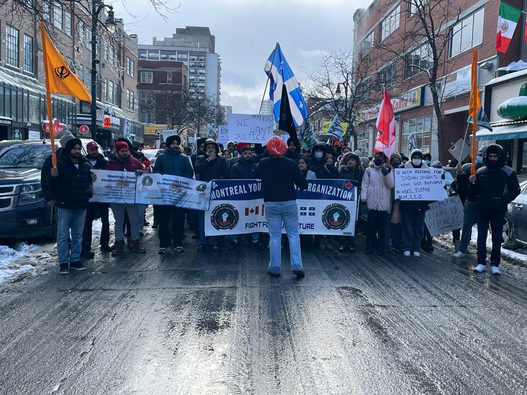 HSBawa_Official's tweet image. ਕੌਮਾਂਤਰੀ ਵਿਦਿਆਰਥੀਆਂ ਵੱਲੋਂ ਮੌਂਟਰੀਅਲ ਵਿਖੇ ਵਿਸ਼ਾਲ ਮਾਰਚ ਅਤੇ ਰੈਲੀ, ਯੂਕਰੇਨ ਜੰਗ ਵਿਰੋਧੀ ਮੁਜ਼ਾਹਰੇ ਵਿੱਚ ਸ਼ਾਮਲ ਹੋਏ ਵਿਦਿਆਰਥੀ   yespunjab.com/punjabi/?p=822…

#Canada #Montreal #IntStudents #Students #MontrealYouthStudentOrganization #Ukraine #Russia #RussiaUkraineWar #YesPunjab