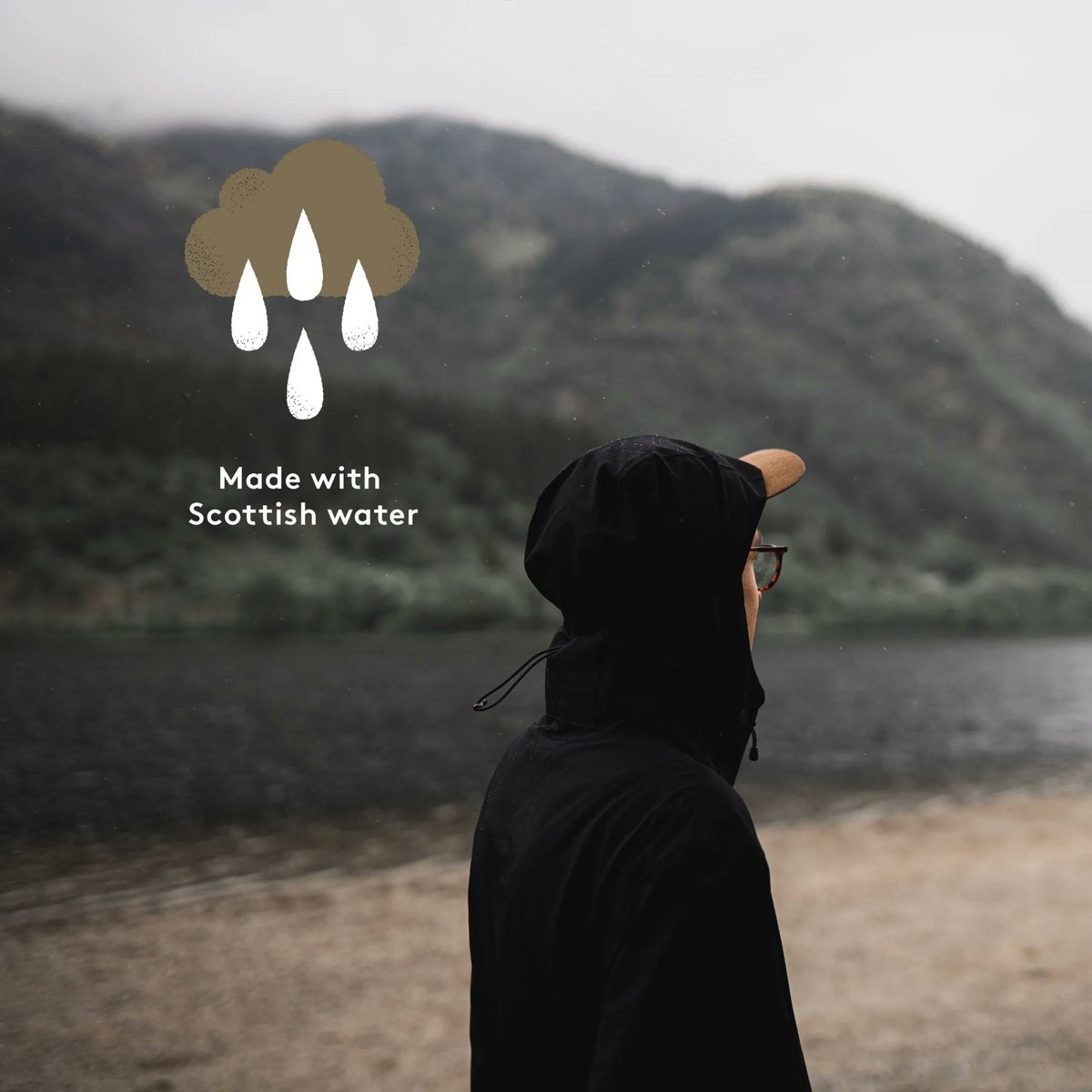 Alba__Cola's tweet photo. Dreich, door, smirr. We've got loads of words for rainy weather here in Scotland. Why? Well we get tons of it. So why not make the most of it? We only use Scottish water to make Alba Cola π§οΈ If we didn't, we'd have just called it Cola. #OurCola
https://t.co/XLgLvK1gOj https://t.co/ELoWBsR9YQ