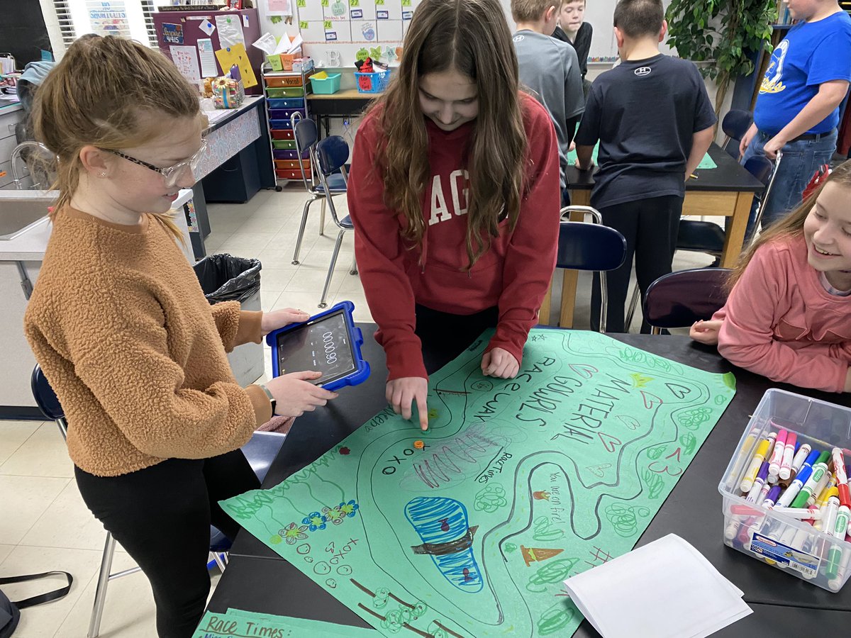 MissBurkhardt5's tweet photo. Magnet races to demonstrate non-contact forces 🧲 https://t.co/d2NkqMYIUL