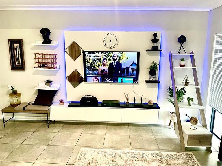 Tash2Yellow's tweet photo. My company made all of these 🥺 Please RT, my next customer might be on your timeline 🙏🏼❤️ #BBMzansi #Ukraine #PrayForUkraine https://t.co/R78dkQjqex