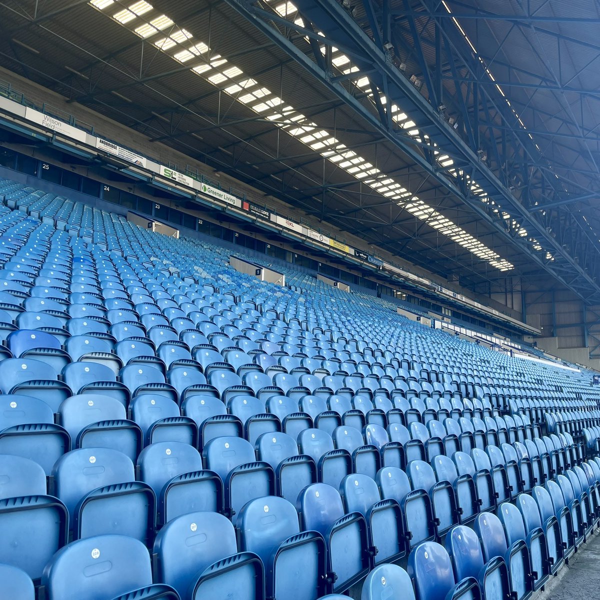 flash_charger's tweet photo. Great day last week at @swfc ⚽️⚡️

 #swfc #Hillsborough https://t.co/wloXQ0ynkX