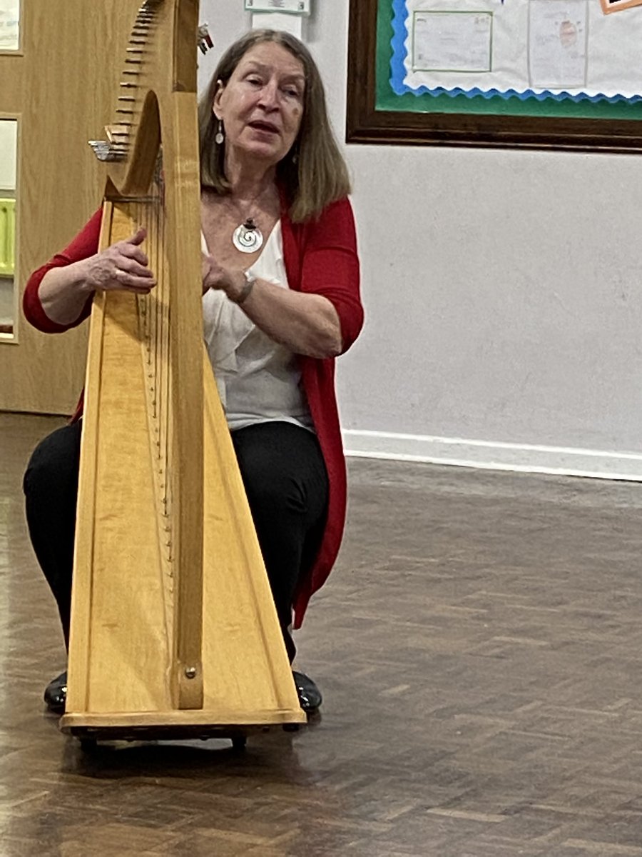 AYFprimary's tweet photo. What a fantastic start to our Dydd Gwyl Dewi celebrations 🎶 @CSC_Cymraeg @Addysg_Cymraeg @cymraegcynffig1 @CymraegCampus https://t.co/L5uR7qeN7z