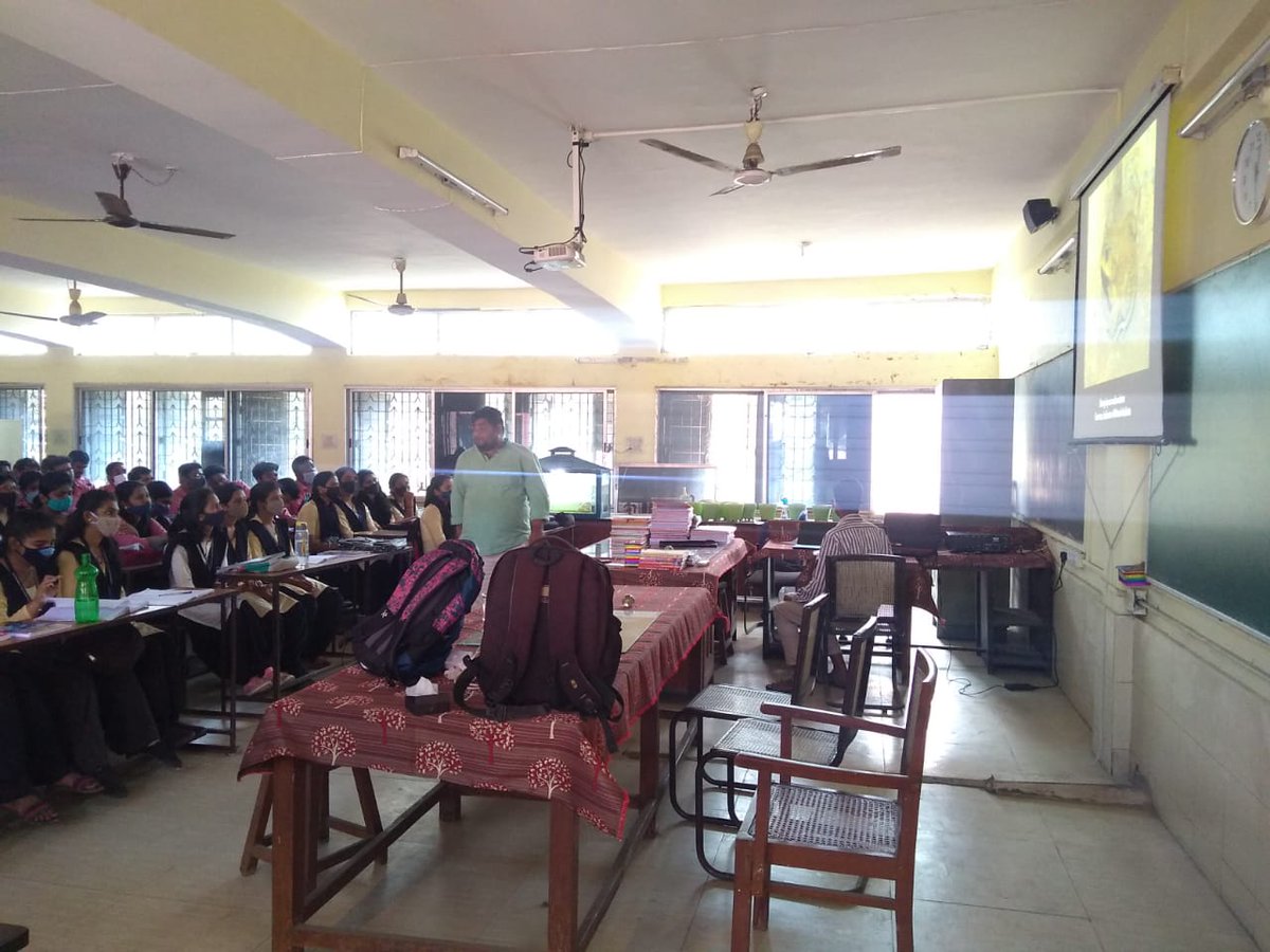 NEILBINDAS's tweet photo. We must interact with young minds. Let them understand the value of science in the present society! Overwhelmed with the response from students GACR rourkela! Transition From external examiner to a mentor! @FakirMohanUniv @CMO_Odisha @PMOIndia @dpradhanbjp
#AcademicTwitter https://t.co/mdTFCzmyRA
