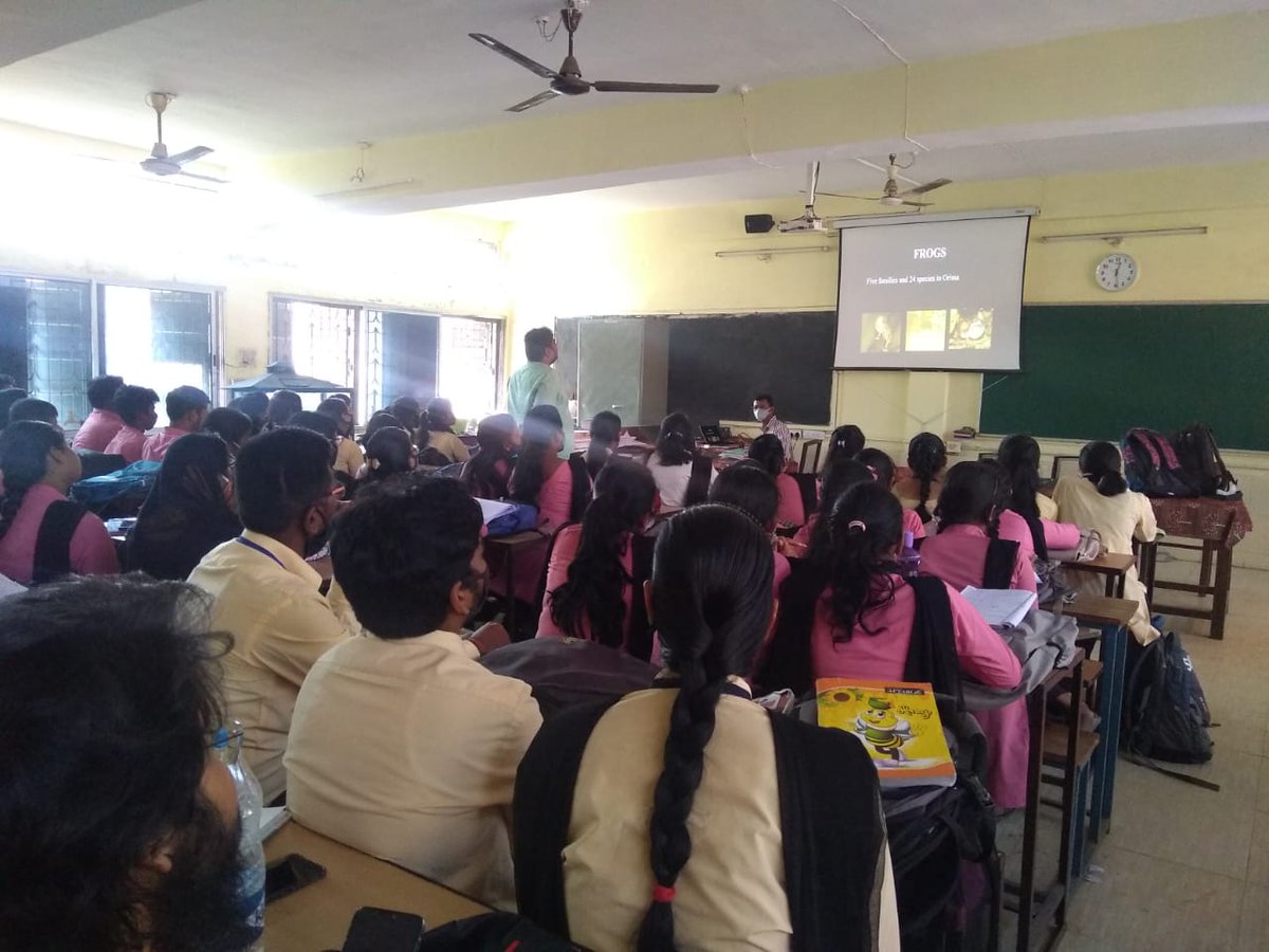 NEILBINDAS's tweet photo. We must interact with young minds. Let them understand the value of science in the present society! Overwhelmed with the response from students GACR rourkela! Transition From external examiner to a mentor! @FakirMohanUniv @CMO_Odisha @PMOIndia @dpradhanbjp
#AcademicTwitter https://t.co/mdTFCzmyRA