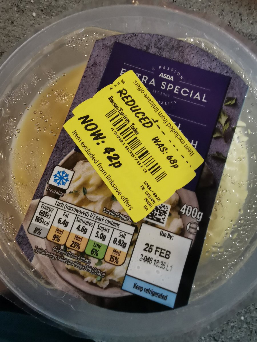 Fitzearl's tweet photo. @asda thanks for ensuring I have no dinner. Popped out at earlier to buy my dinner. About to cook it. You'd think if its reduced someone would have checked dates MORE carefully. Out of date milk product. No thanks! Can't drag my toddler out again at tea time. Toast it is, awesome https://t.co/3KeM9ApPM8