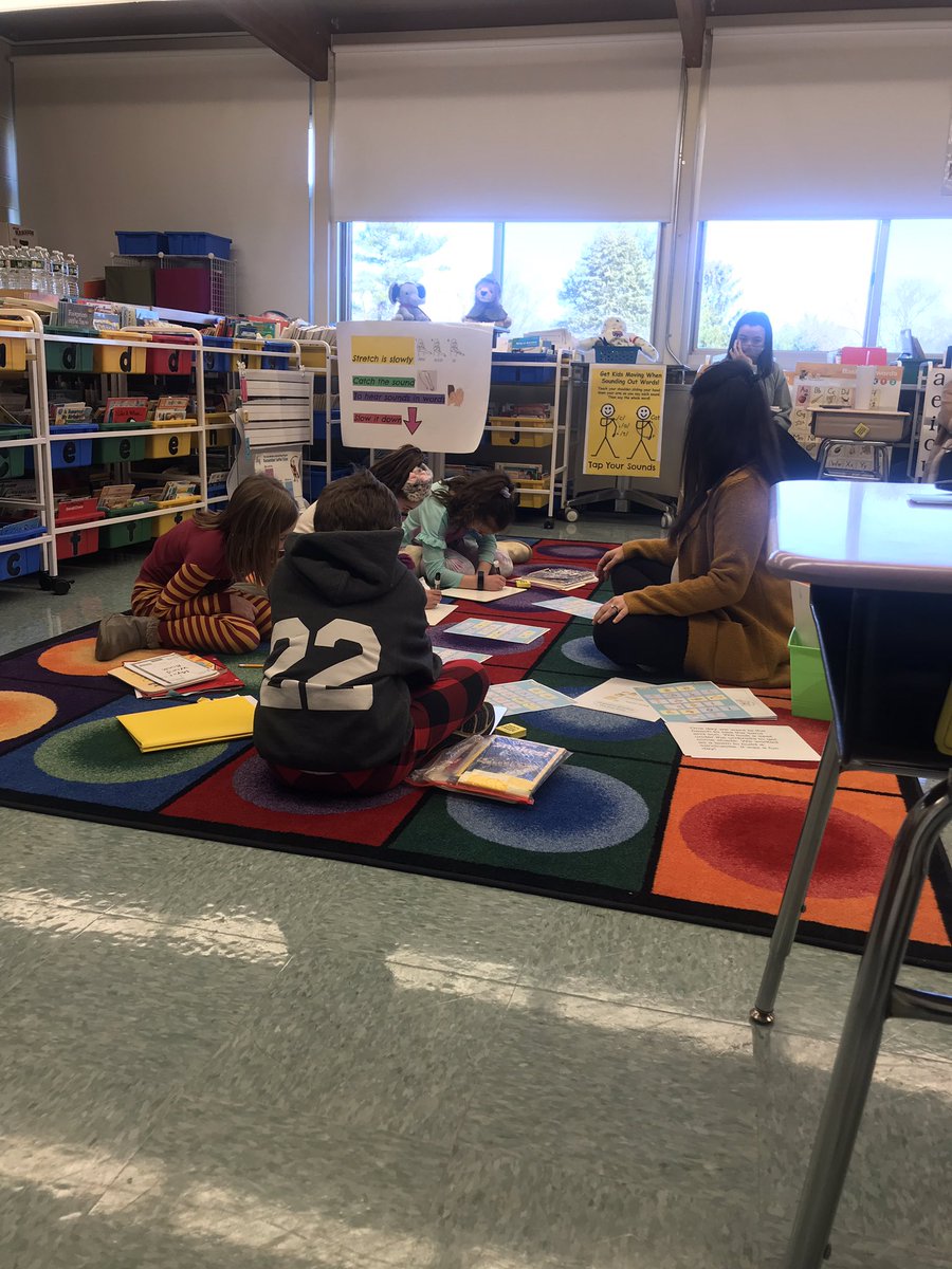 Kicked off #RAA week learning more about teaching reading w <a href="/ewhitehouse09/">Elise Whitehouse</a> #tcrwp &amp; our #catenastrong teachers. @FTSELASup @JJCsupervisor <a href="/CoachClasalle/">Colleen LaSalle</a> @catenacolts