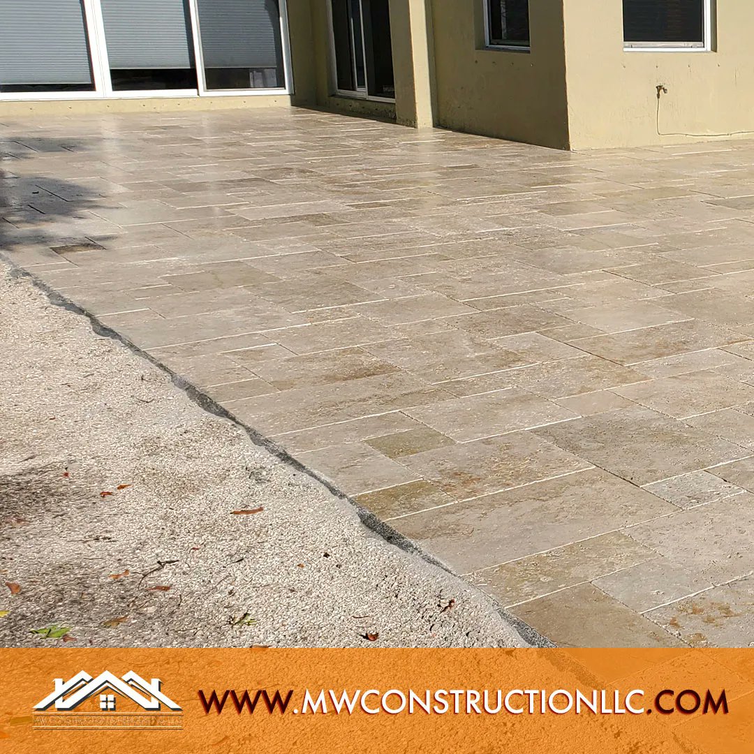 _MWconstruction's tweet photo. Patio renovation can be done in numerous forms. It depends on what you want or what you suggest to your contractor. 💥✨

#patio #patioconstruction #WestPalmBeach #Florida #newhome #materials #HomeIdeas #Hardscapebrotherhood #NaturalStone https://t.co/jPFHcx9mex