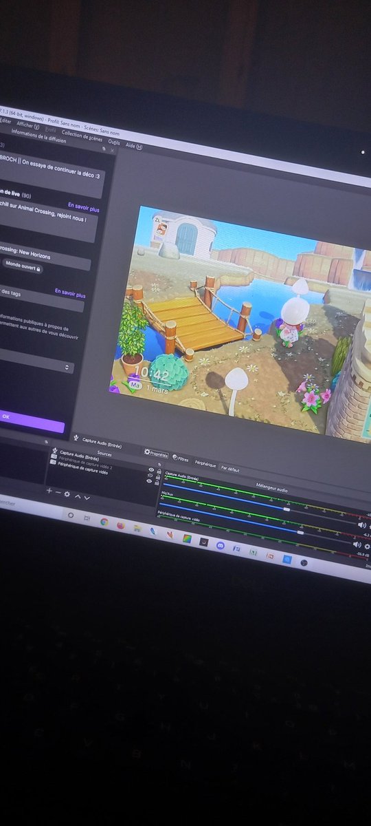 peorya_'s tweet photo. Bon on essaye de stream, mais j'avoue, pas trop à l'aise à l'idée de parler toute seule 😭❤ @LifeFluffy y as de la place chez les streameurs en cartons tu crois ? XD https://t.co/DIhrsLpr3C https://t.co/2M02qoDc71