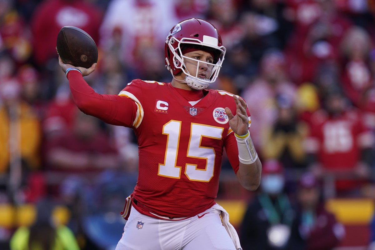 FDSportsbook's tweet photo. Pick one for the next 5 years 👀

RT: Patrick Mahomes
Like: Josh Allen https://t.co/GuHWpNsjPi