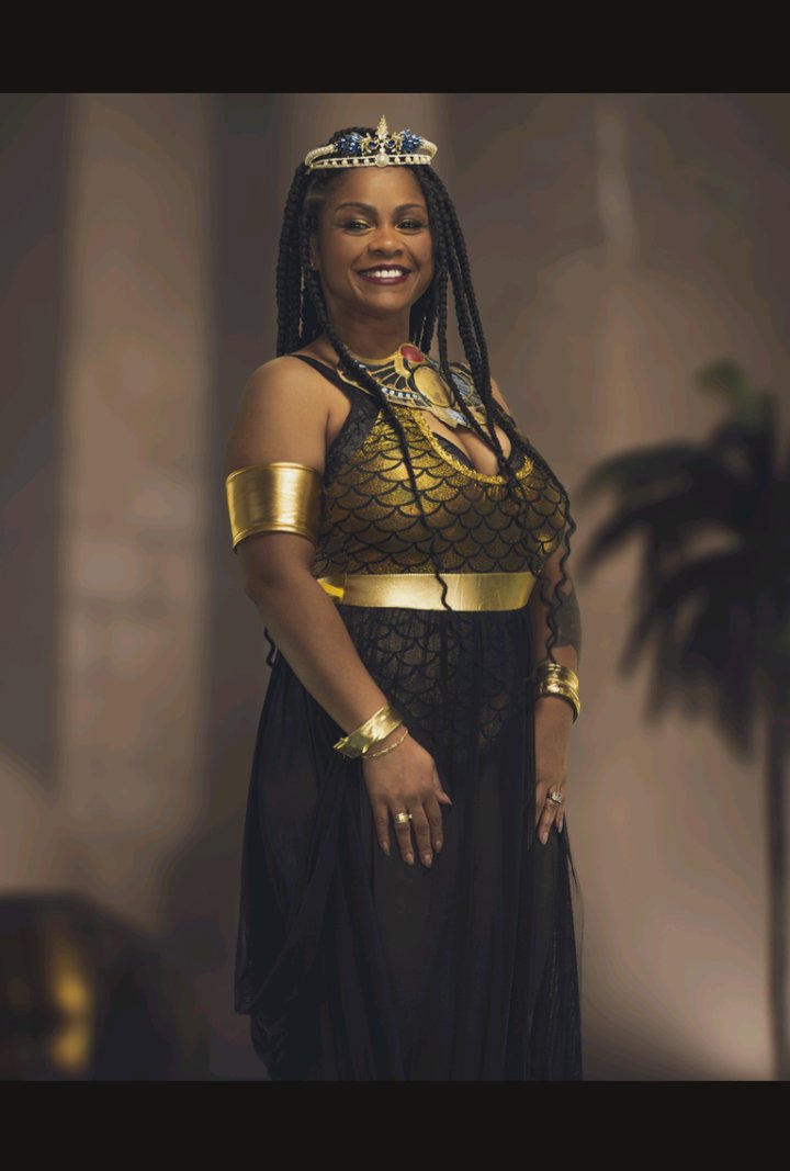 TyvionsMutha's tweet photo. Happy Birthday to Me!! #empress👑

43 feels AMAZING 😍🤩

#Viseca #Pisces ♓💜 https://t.co/LwwfMedYHs