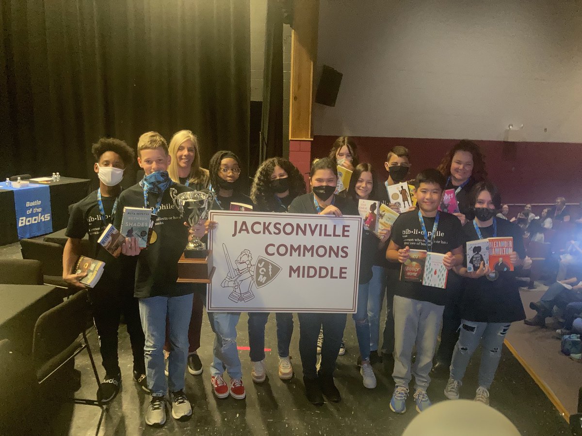 Congratulations to the JCMS Battle of the Books Team, winning the 2022 OCS Middle School Competition!  Go Knights!