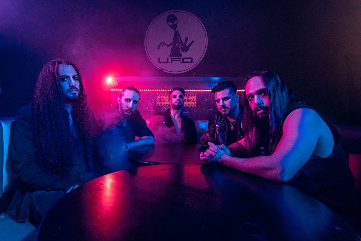 spooky_moon_atc's tweet photo. LIONSOUL New Single "Wailing in Red" Off Upcoming Album "A Pledge To Darkness" Out April 2022 (@LionSoul_band, @rockshotsrec, @AsherMedia)
https://t.co/Is8nSOMQrc https://t.co/9yh07LVTtM