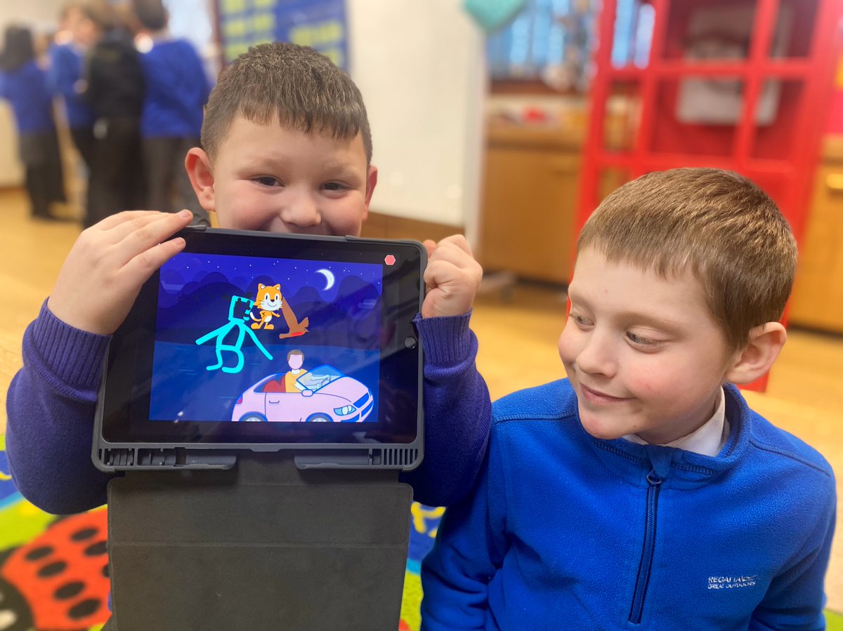 MissCleaver's tweet photo. 👾We are learning how to code in P2 using @ScratchJr. 👾Today we began our paired animation challenge using the class iPads. @BarefootComp @ConnectedFalk 👾👾 #vpstech https://t.co/qRBkZXpX5C