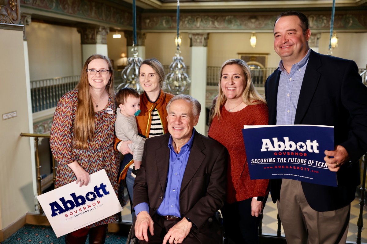 GregAbbott_TX's tweet photo. San Angelo is ready to keep Texas RED!

It is so important you go out &amp; vote tomorrow on Election Day.

Together, we will keep Texas on the right path of prosperity &amp; freedom. https://t.co/VRZhdGJthn