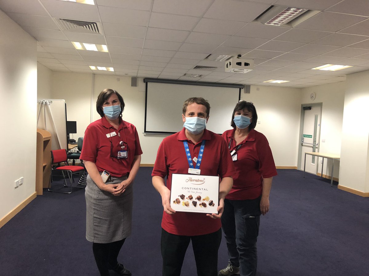 FLO_PHU's tweet photo. Why we❤️being FLOs &amp; supporting those vital connections: “Your service has been an absolute lifeline to our family while mum has been in hospital and I can’t thank you enough for the calls….thank you so much for being such a star!” #proudtobeaFLO #proudtobePHU @PatientExpPHU https://t.co/4XSEcc8IuB