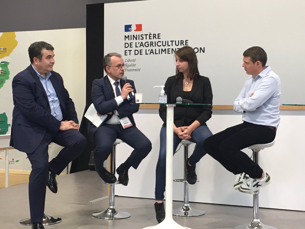 olivimre's tweet photo. Le biocontrôle, une des clefs de la transition agro-écologique de notre agriculture, en débat sur le stand @Agri_Gouv avec Bruno Ferreira @bfrr5, @IBMAFrance , Antofénol et Jean-François Monod #SIA2022 #DGAL https://t.co/SfLjehxz3H