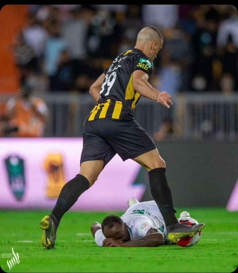abaaaaadu15's tweet photo. #الديربي والاتي في الصدارة 💛 https://t.co/neZF7MA0BO